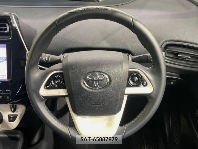 Toyota PRIUS 2016-04 322328-11
