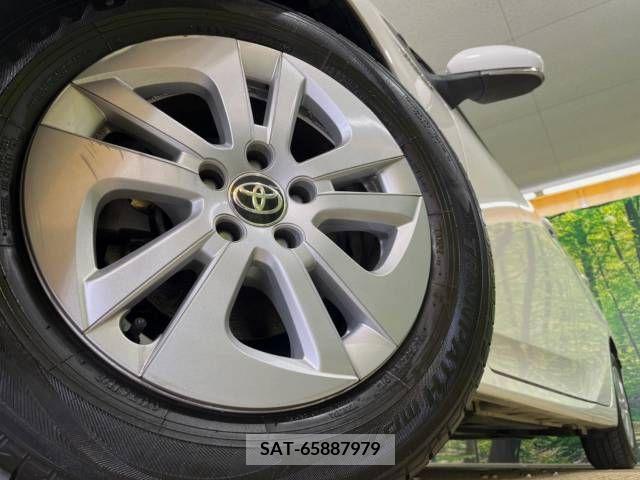 Toyota PRIUS 2016-04 322328-13