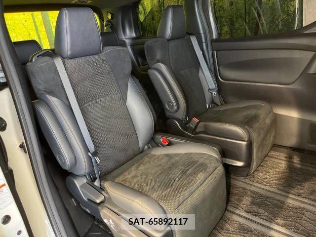 Toyota ALPHARD 2021-08 278026-9