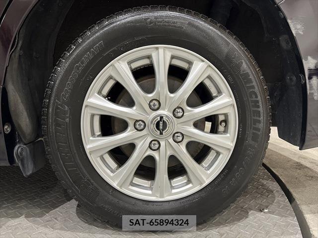 Toyota NOAH 2014-12 246353-16