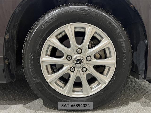 Toyota NOAH 2014-12 246353-14