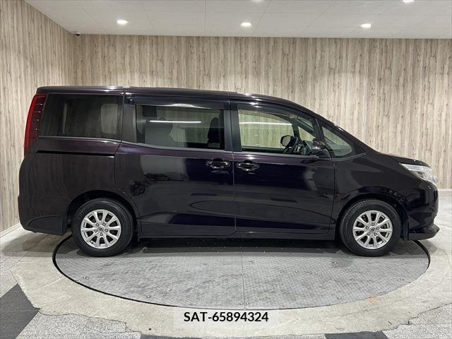 Toyota NOAH 2014-12 246353-3