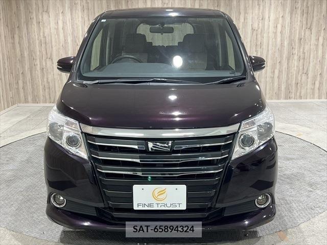 Toyota NOAH 2014-12 246353-1