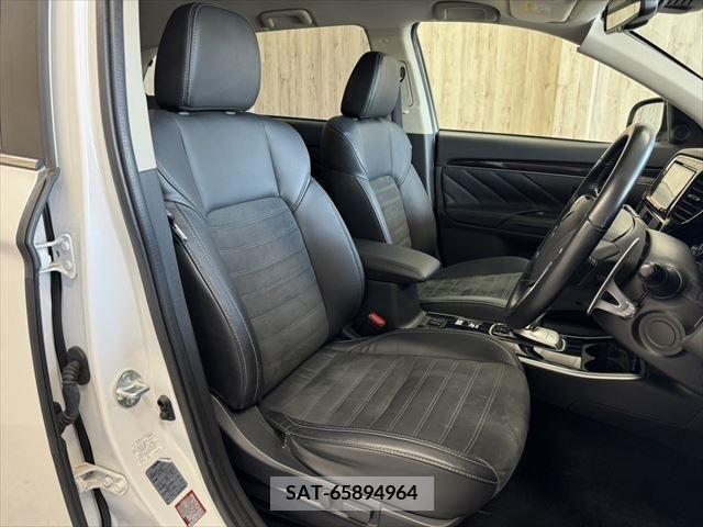 Mitsubishi OUTLANDER PHEV 2019-03 345887-8