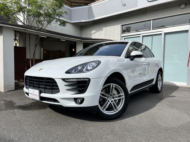 Porsche MACAN 2015-03 21746-0
