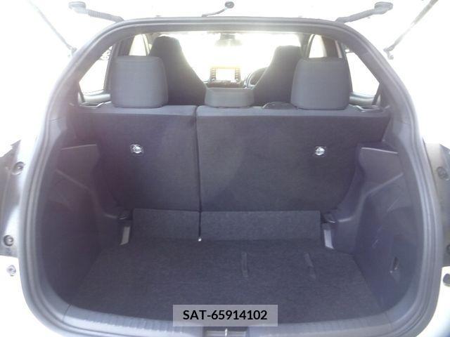 Toyota YARIS 2020-06 290841-5