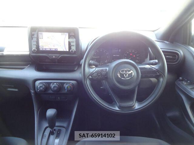 Toyota YARIS 2020-06 290841-11