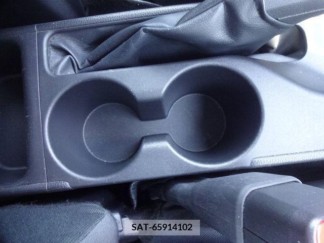 Toyota YARIS 2020-06 290841-17