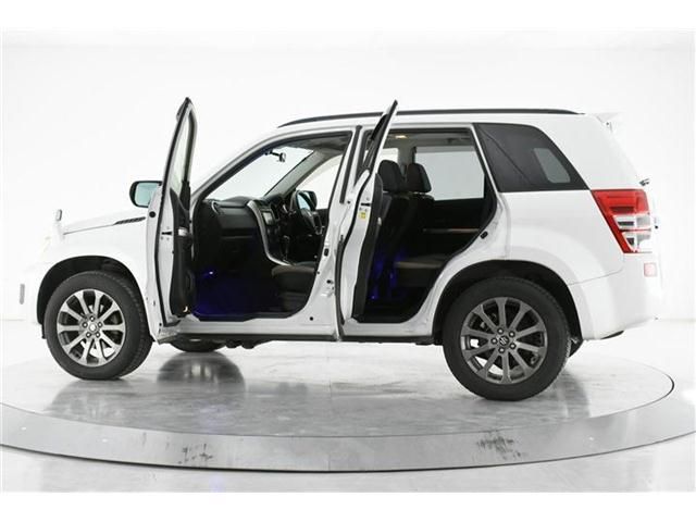 Suzuki ESCUDO 2014-10 17782-5