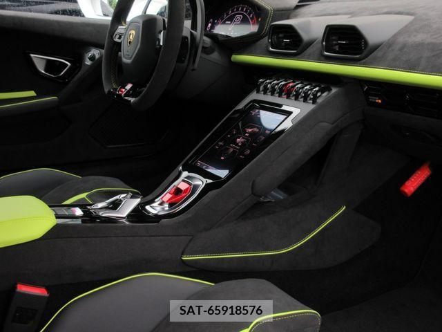 Lamborghini Huracan 2023-08 333702-28