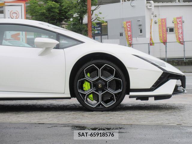 Lamborghini Huracan 2023-08 333702-7