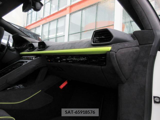 Lamborghini Huracan 2023-08 333702-21