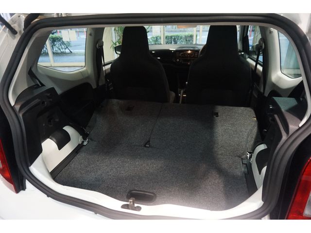 VolksWagen UP! 2014-03 1265-23