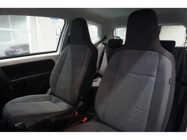 VolksWagen UP! 2014-03 1265-7
