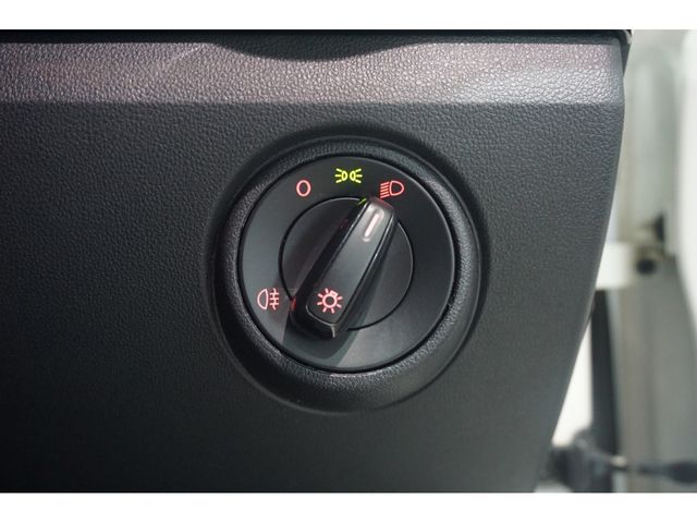 VolksWagen UP! 2014-03 1265-16