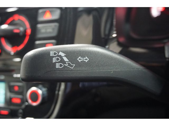 VolksWagen UP! 2014-03 1265-14