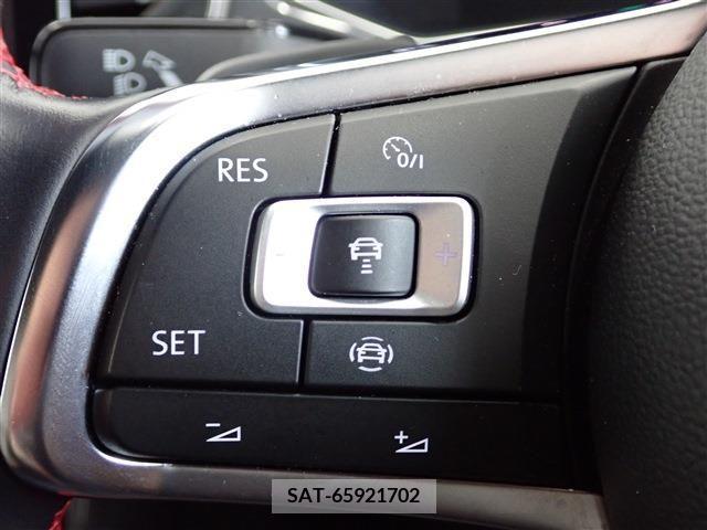 VolksWagen T-ROC 2022-01 325182-18