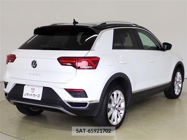 VolksWagen T-ROC 2022-01 325182-3