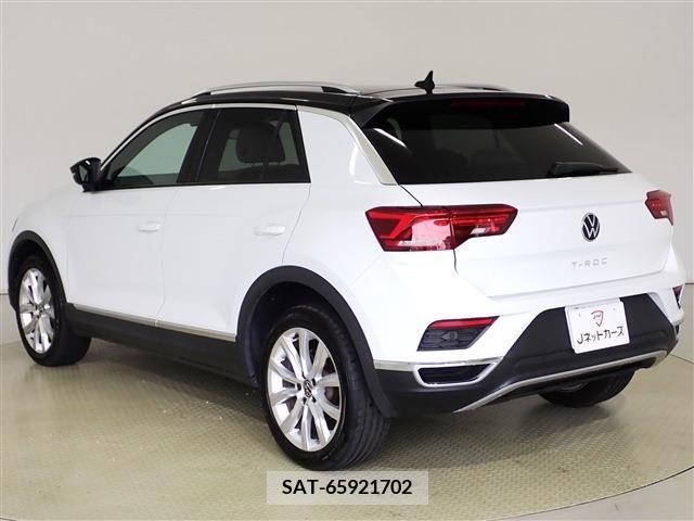 VolksWagen T-ROC 2022-01 325182-6
