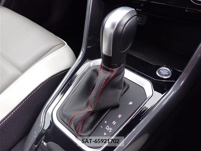 VolksWagen T-ROC 2022-01 325182-15