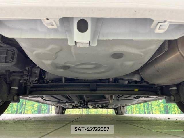 Toyota SIENTA 2017-06 298377-19