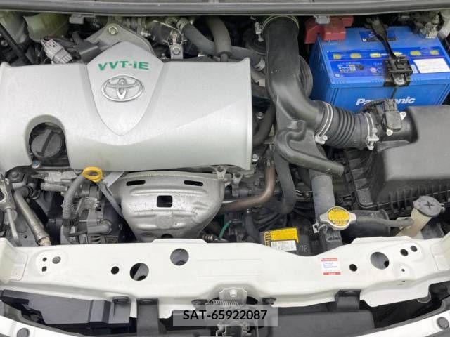 Toyota SIENTA 2017-06 298377-18