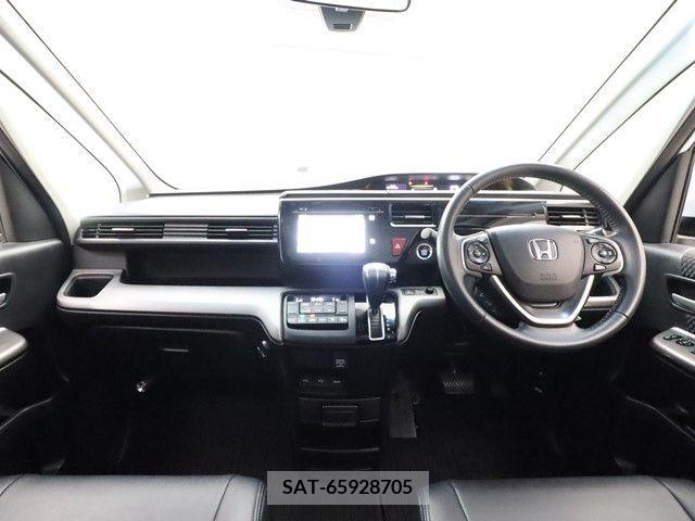 Honda e 2017-07 231765-2