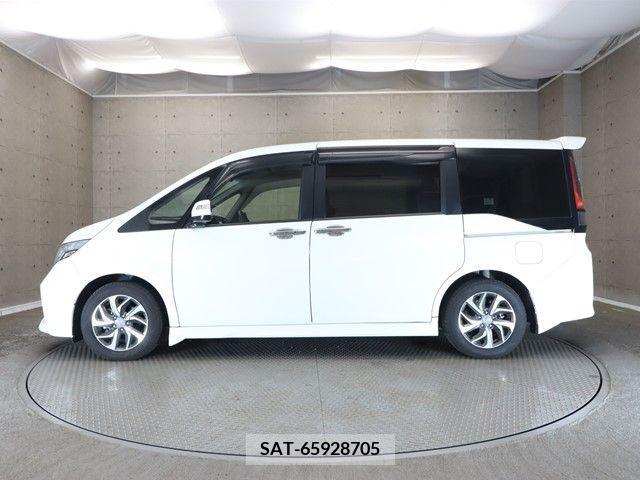 Honda e 2017-07 231765-25