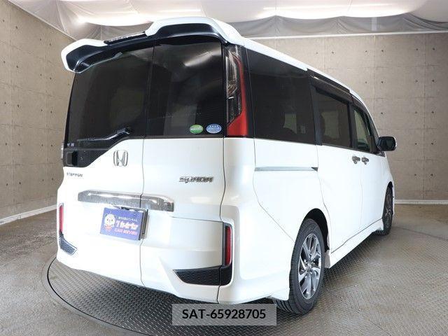 Honda e 2017-07 231765-1