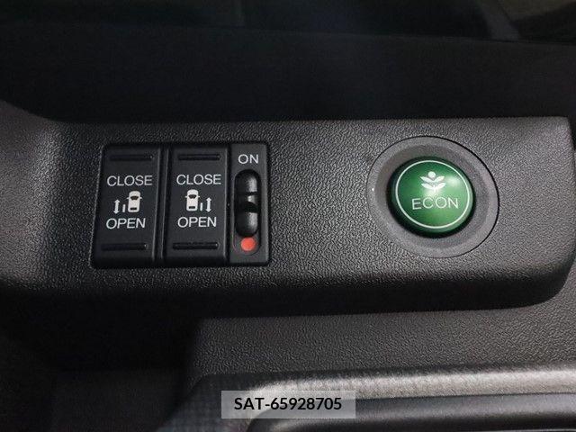 Honda e 2017-07 231765-11