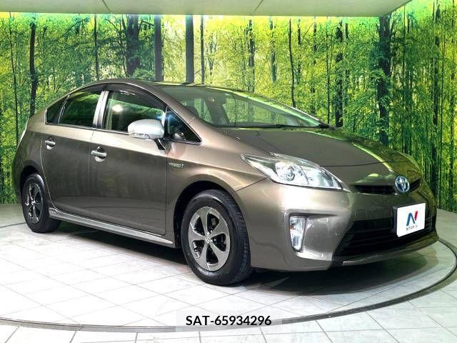 Toyota PRIUS 2014-04 251414-16