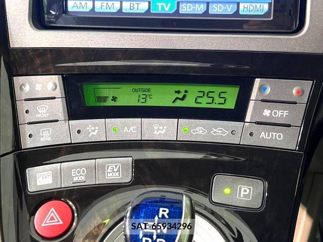 Toyota PRIUS 2014-04 251414-7