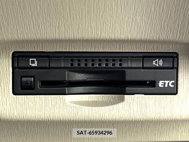 Toyota PRIUS 2014-04 251414-5