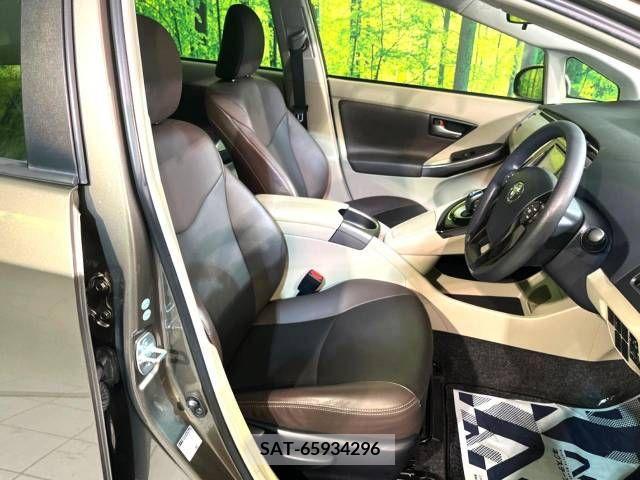 Toyota PRIUS 2014-04 251414-8
