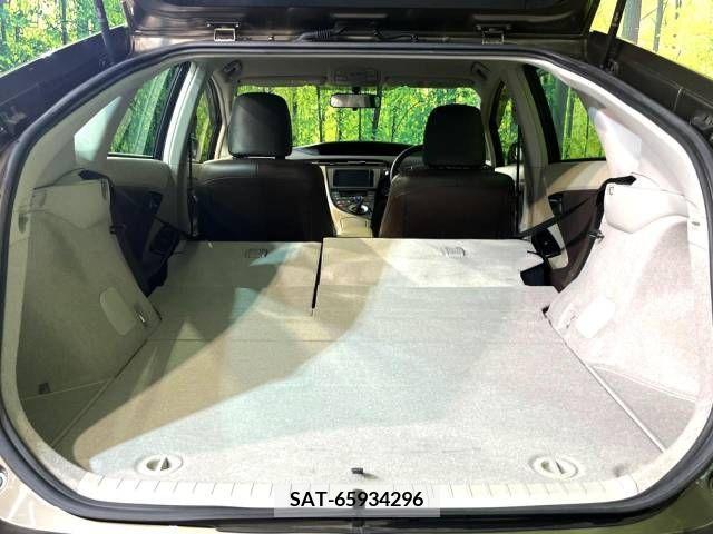 Toyota PRIUS 2014-04 251414-10