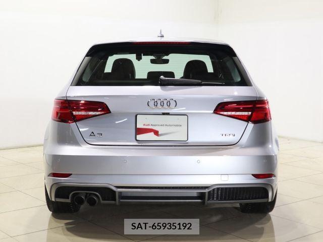 Audi A3 2018-08 223939-2
