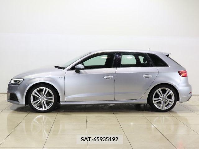 Audi A3 2018-08 223939-4