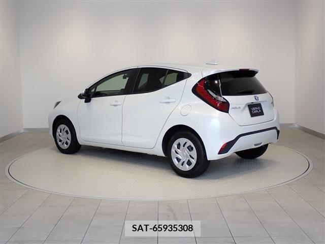 Toyota AQUA 2022-12 395651-5