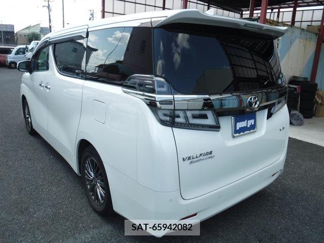 Toyota VELLFIRE 2019-09 369785-3
