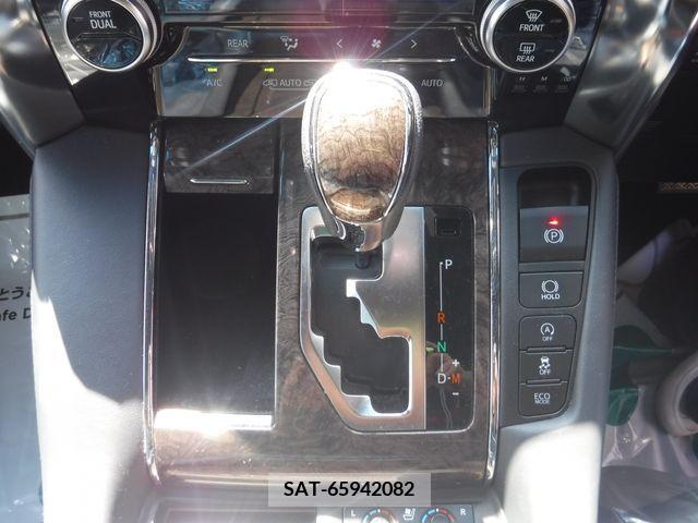 Toyota VELLFIRE 2019-09 369785-15