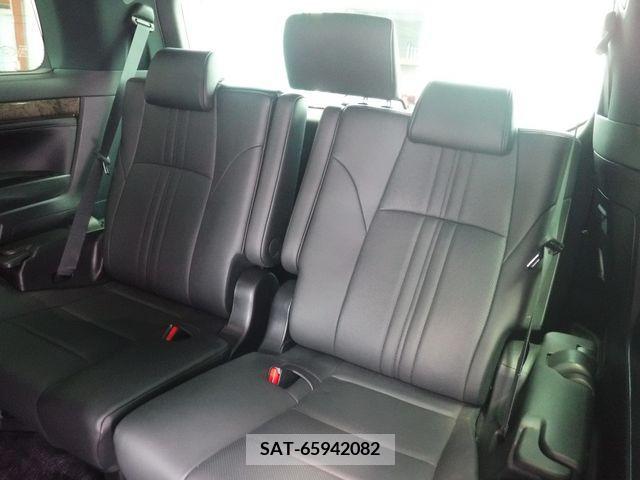 Toyota VELLFIRE 2019-09 369785-8