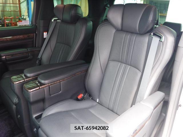 Toyota VELLFIRE 2019-09 369785-7