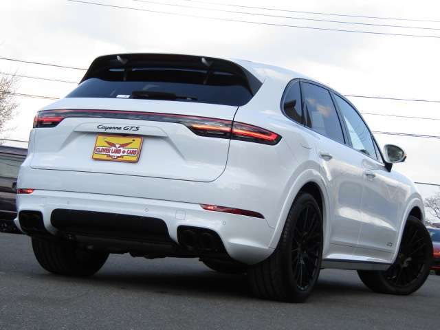Porsche CAYENNE 2022-03 3985-2