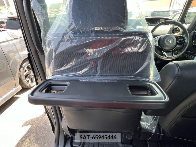 Honda N BOX CUSTOM 2021-10 236258-9