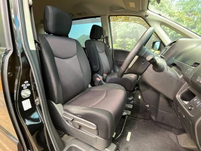 Nissan SERENA 2011-06 182578-7