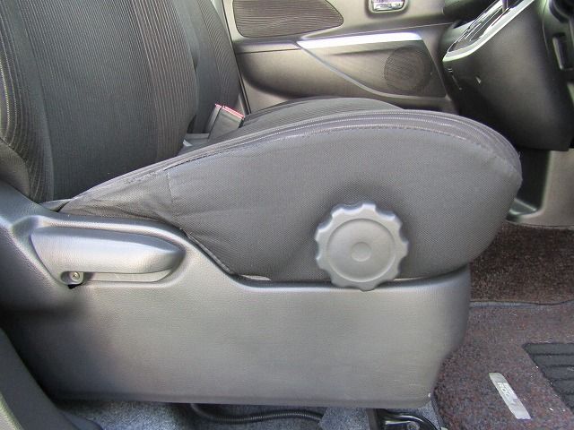 Nissan DAYZ ROOX 2014-03 180641-11