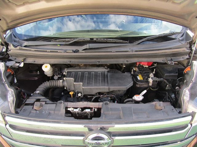 Nissan DAYZ ROOX 2014-03 180641-27