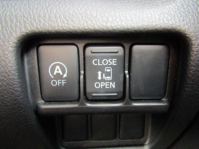 Nissan DAYZ ROOX 2014-03 180641-5