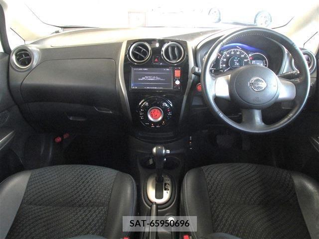Nissan NOTE 2013-02 326854-6