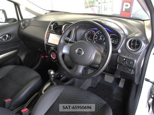 Nissan NOTE 2013-02 326854-4